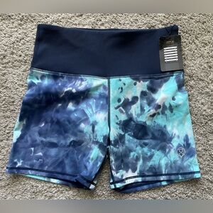 NWT - VIICAYA Nebula Short Active Size L-XL Navy Aqua Tie Die Workout Gym Yoga